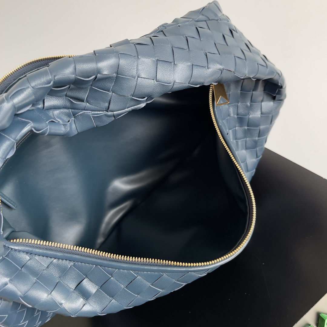 Bottega Veneta Hobo Bags